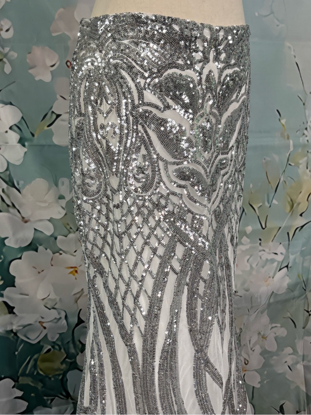 Camille La Vie Silver Sequin Geometric Art Deco Mermaid Maxi Skirt Size 6 - Picture 6 of 17